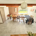 - Les Hirondelles Hébergement de vacances La Feuillie (Manche)