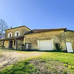 - Les Hirondelles Hébergement de vacances *