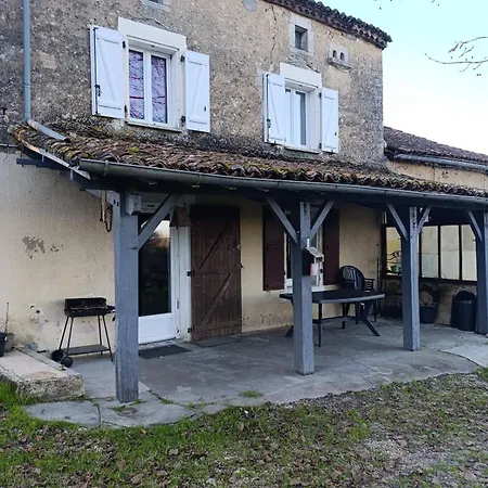 - Les Hirondelles 度假居 *