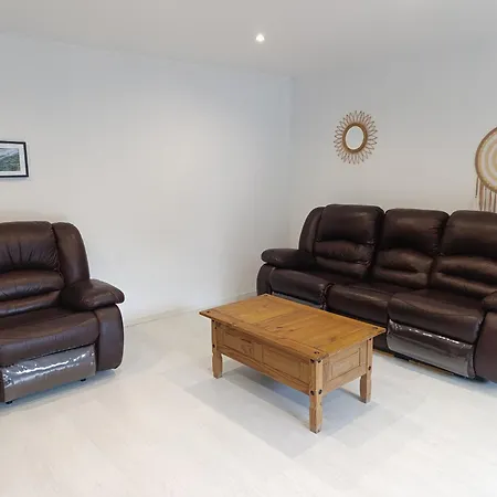 - Les Hirondelles La Feuillie (Manche)