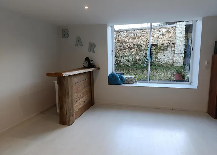 - Les Hirondelles * La Feuillie (Manche)