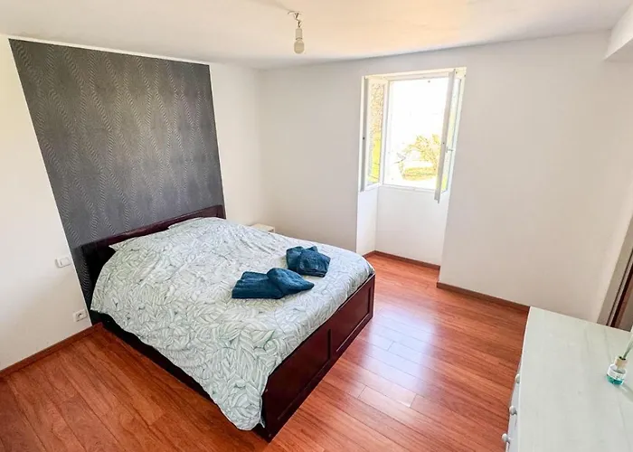 - Les Hirondelles Vakantiehuis *