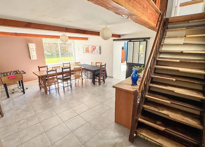 - Les Hirondelles * La Feuillie (Manche)